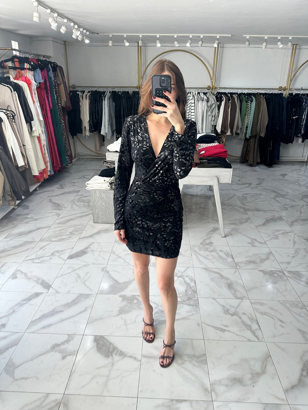 Vestido negro corto