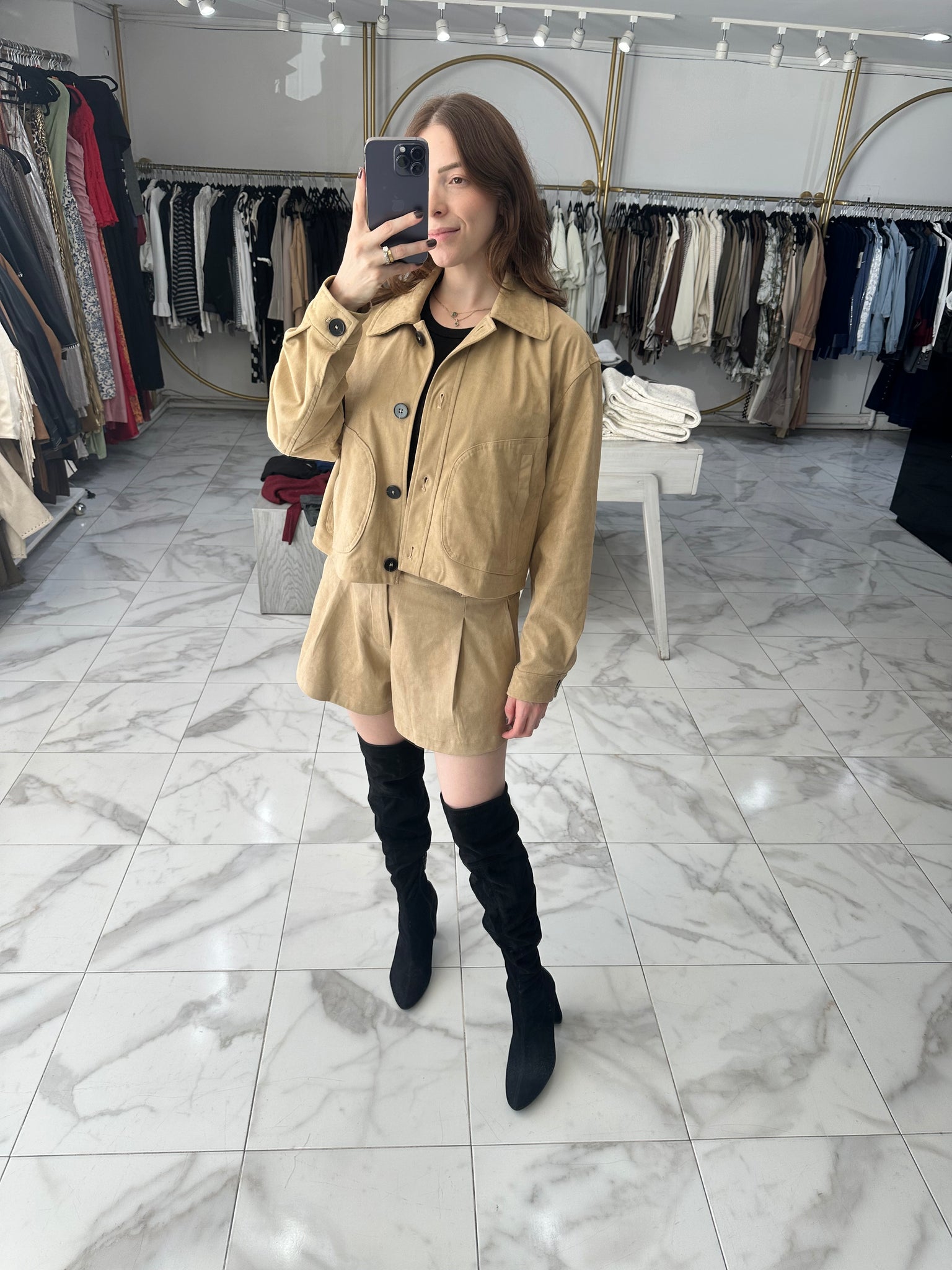 Short suede