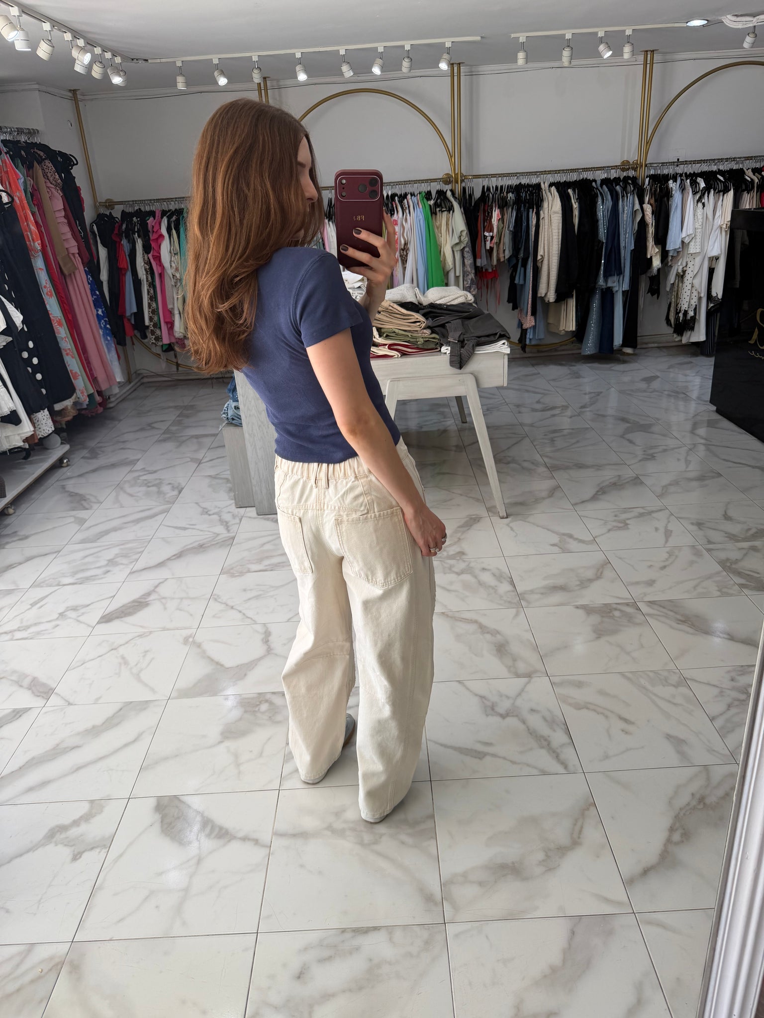 Pantalón bordado