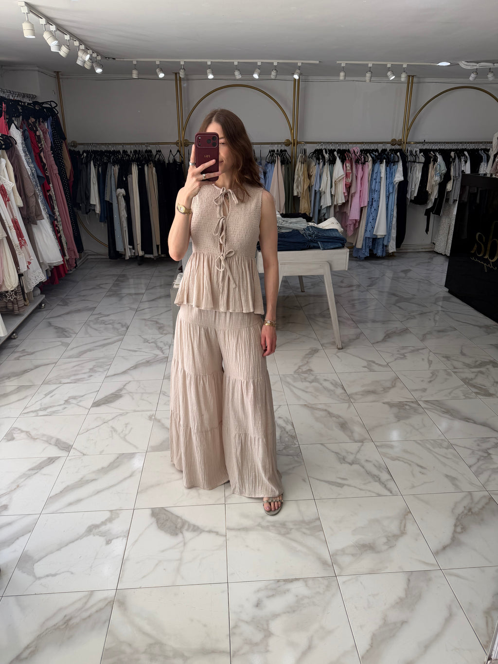 Conjunto beige