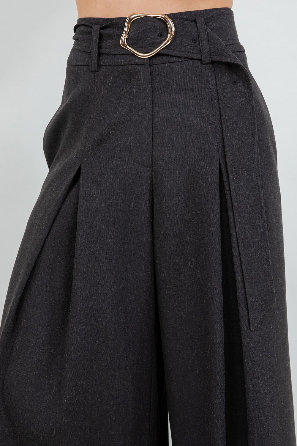 Pantalón con cinto