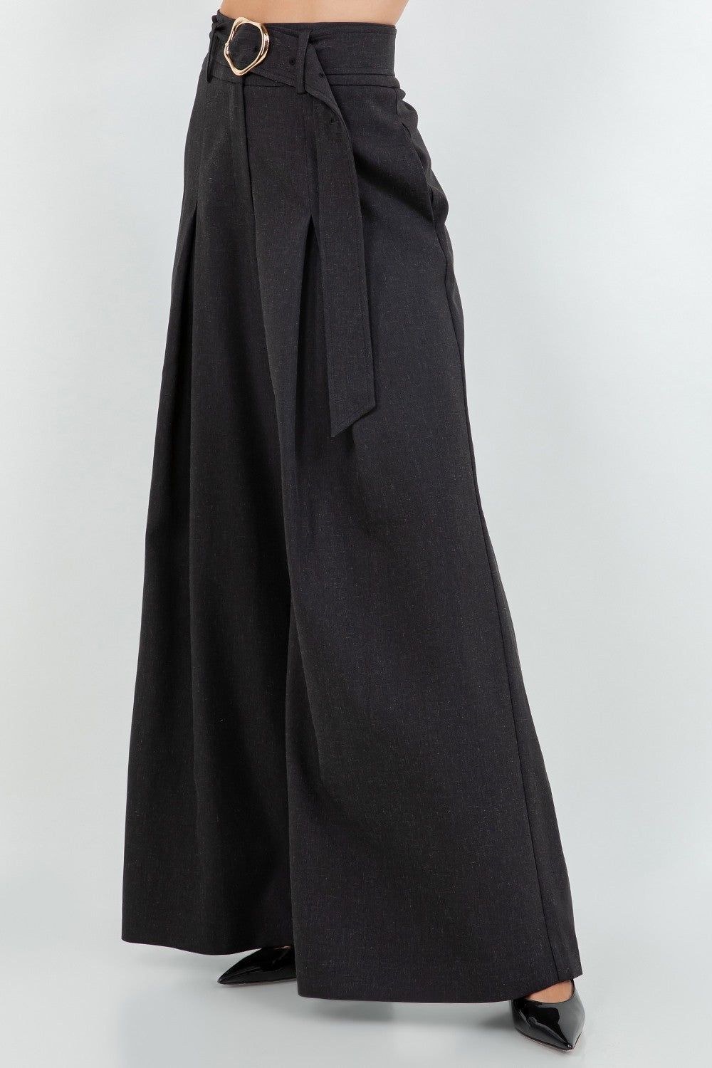 Pantalón con cinto