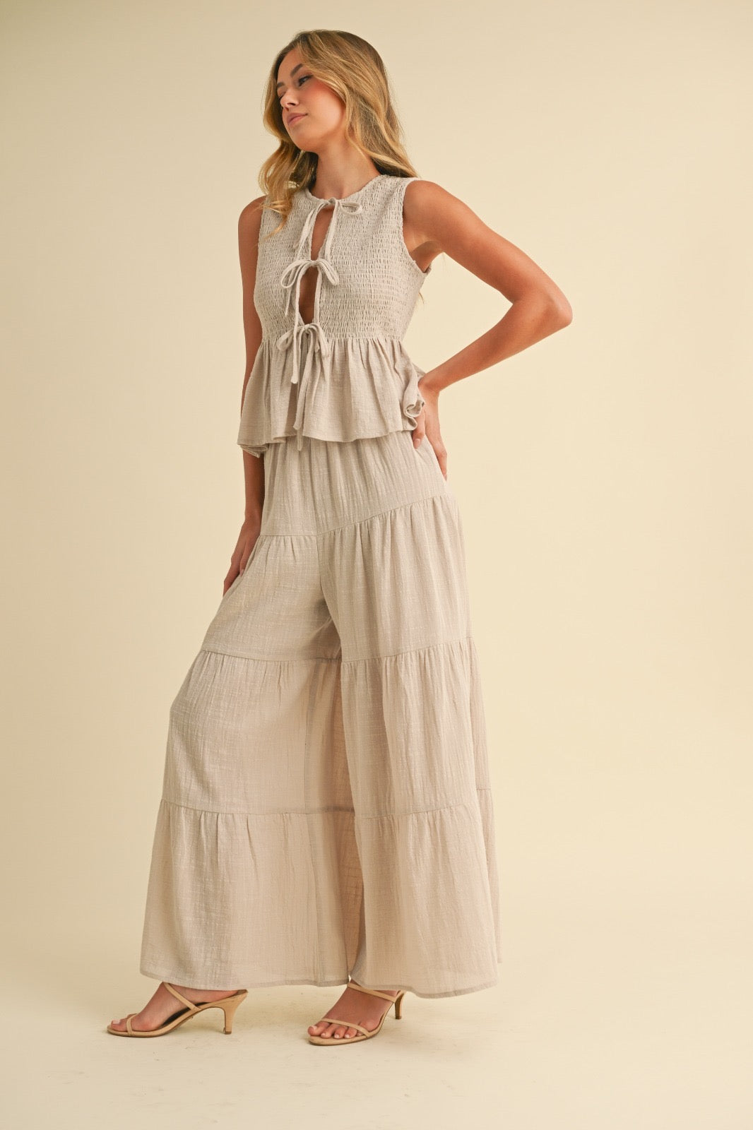 Conjunto beige