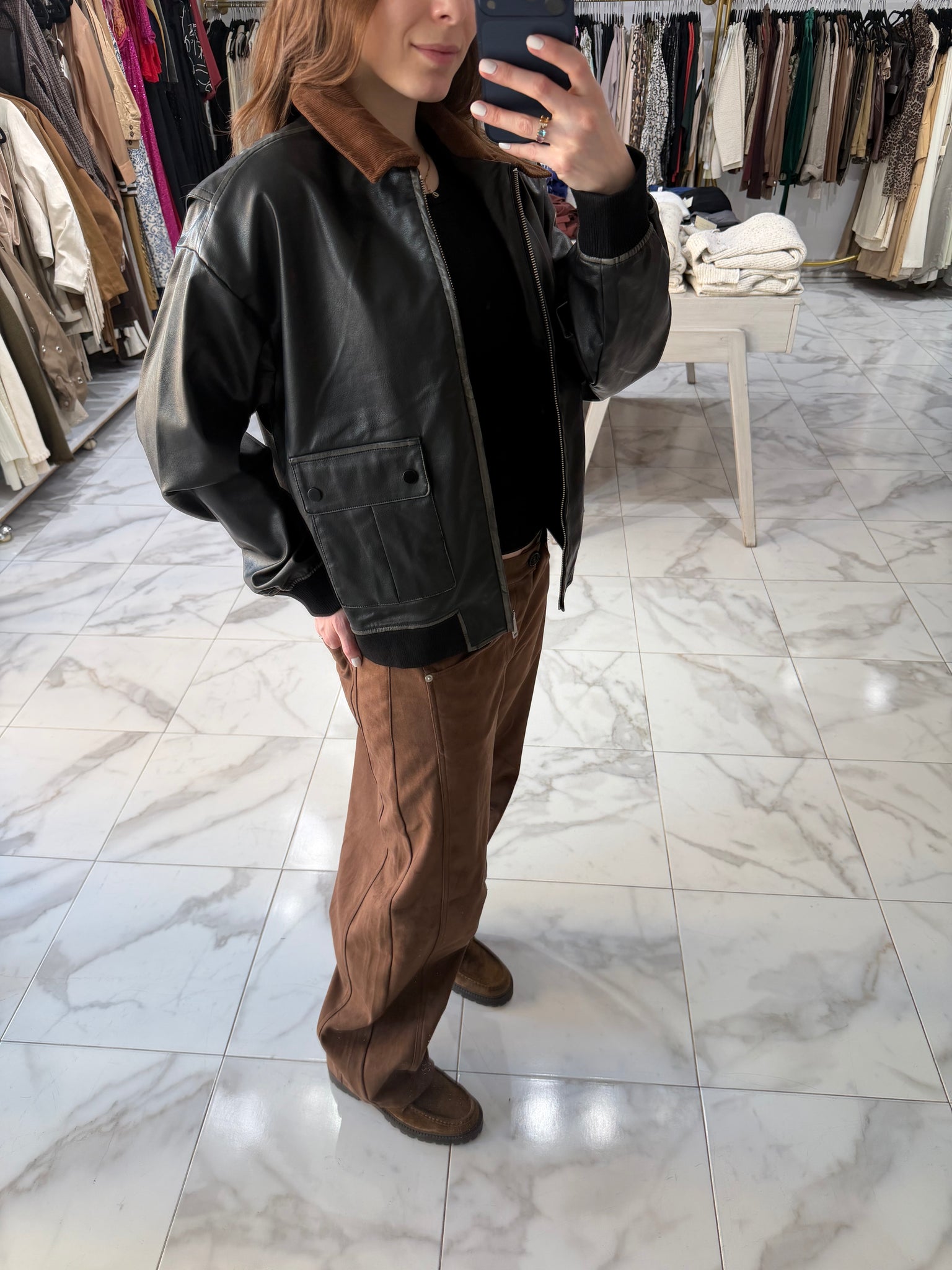 Chamarra vinipiel y suede