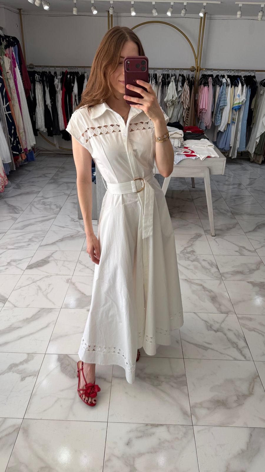 Vestido con cinto