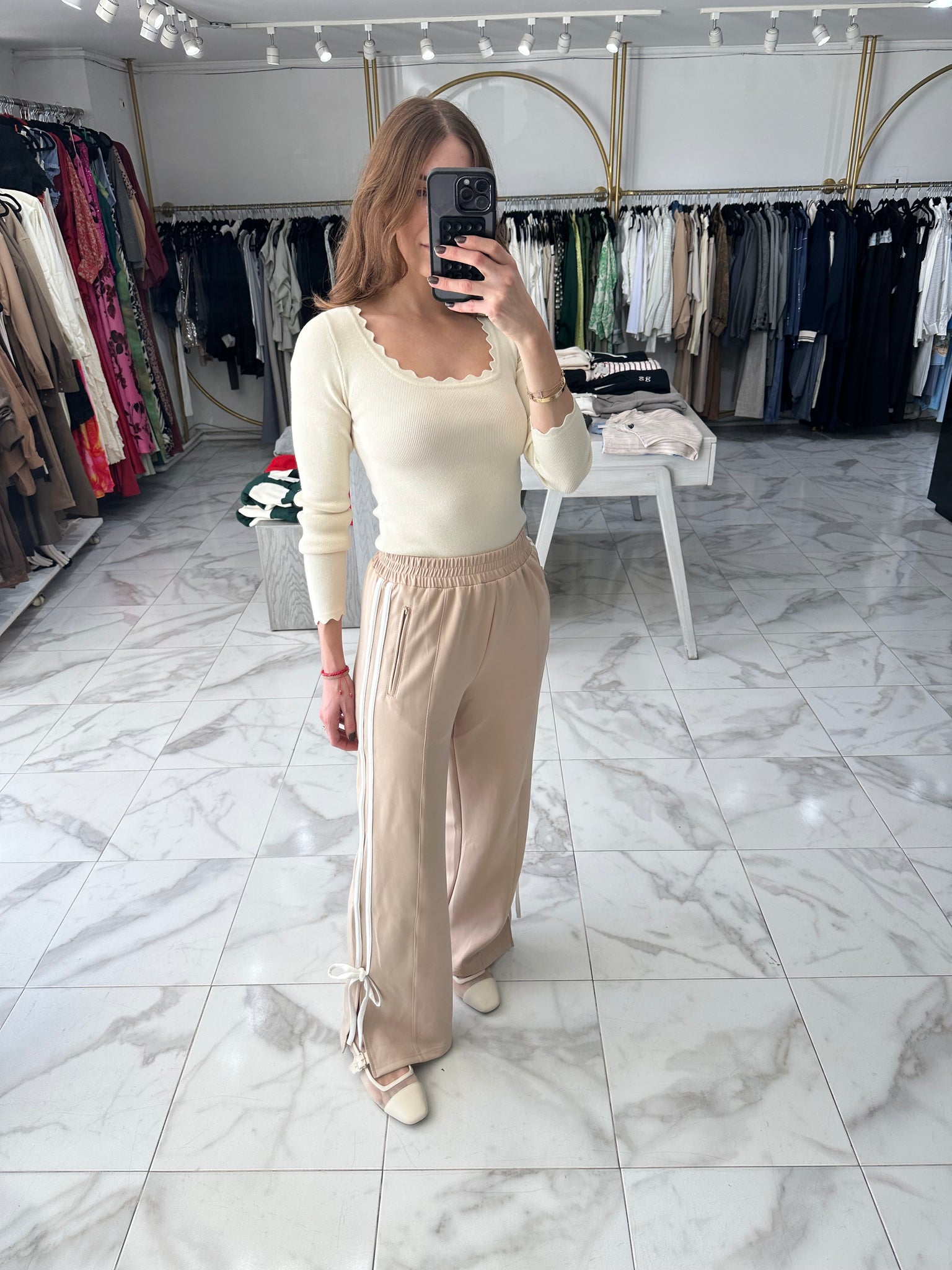 Pantalón beige