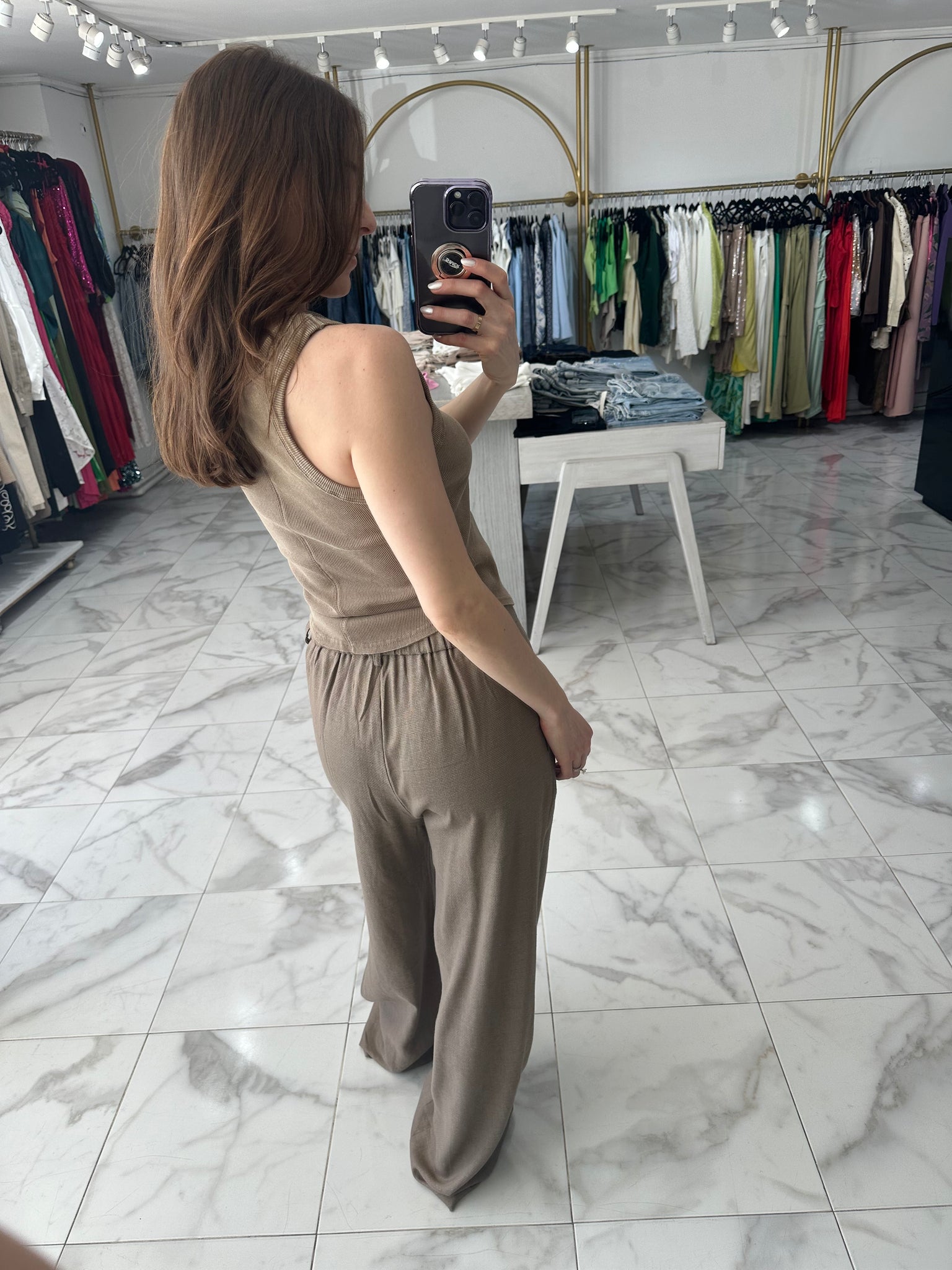 Pantalón taupe