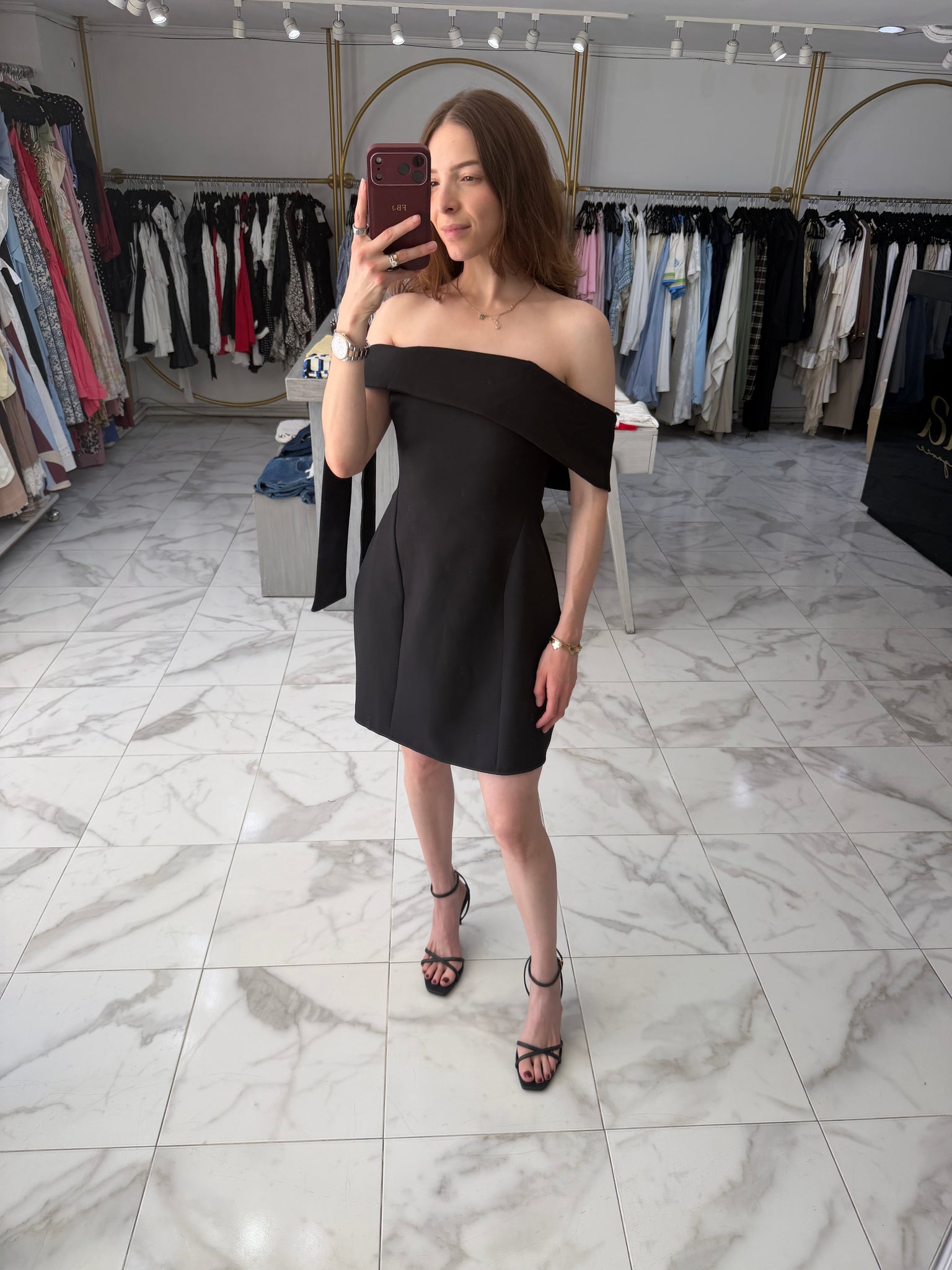 Vestido hombro descubierto