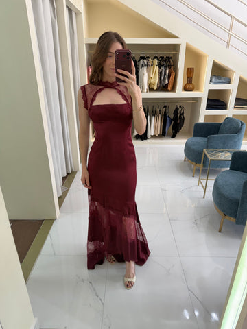 Vestido vino encaje