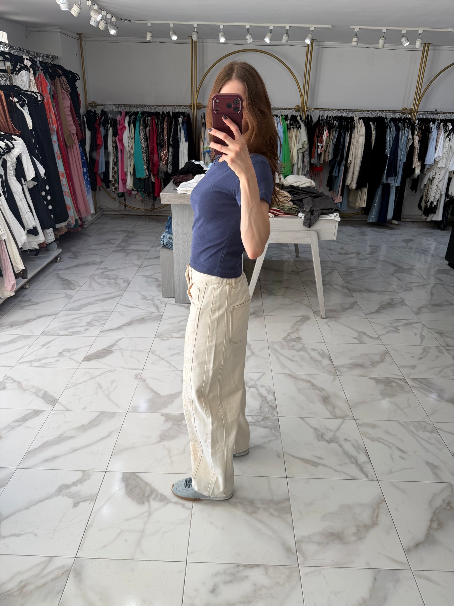 Pantalón bordado