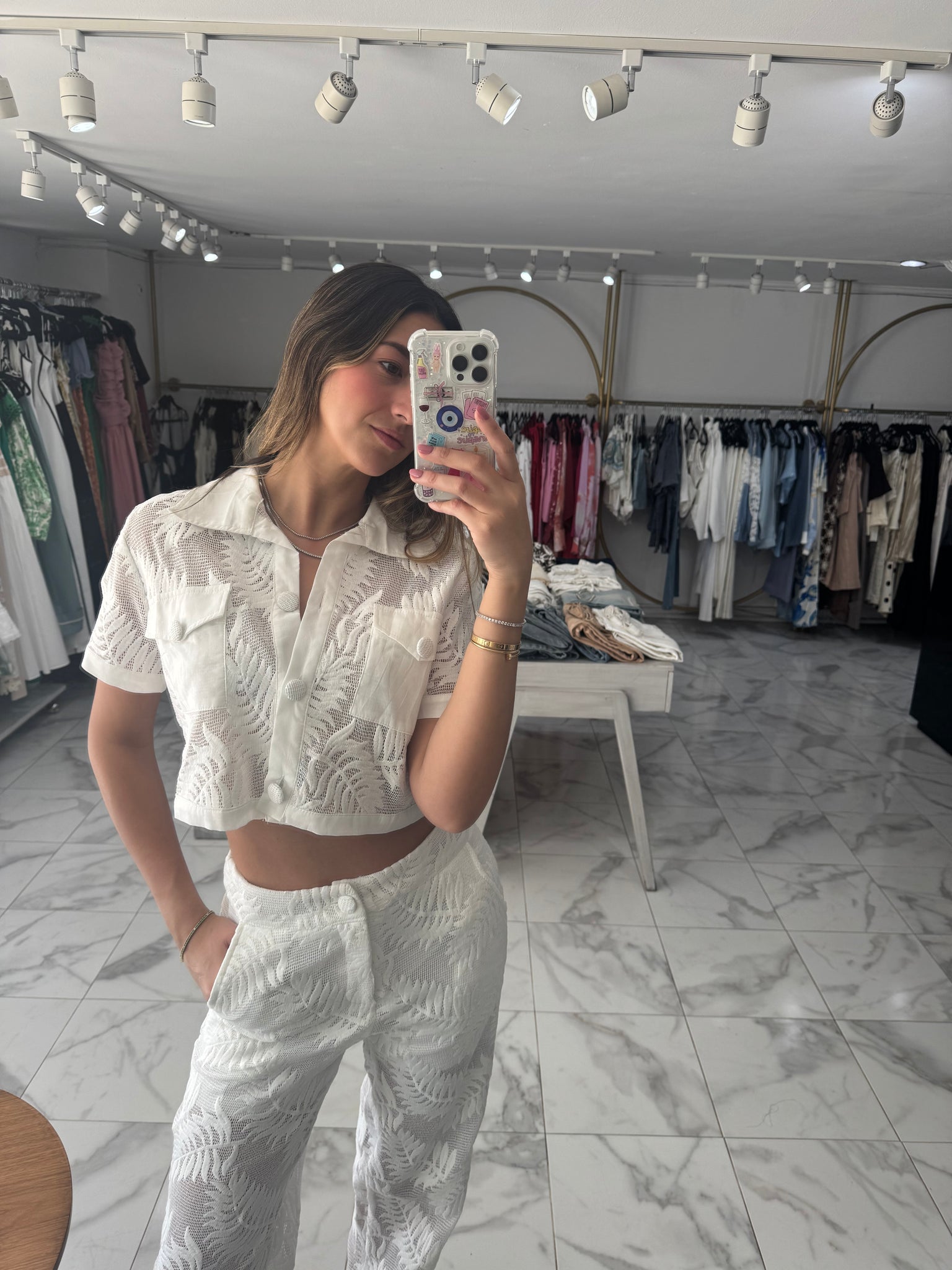 Pantalón con encaje