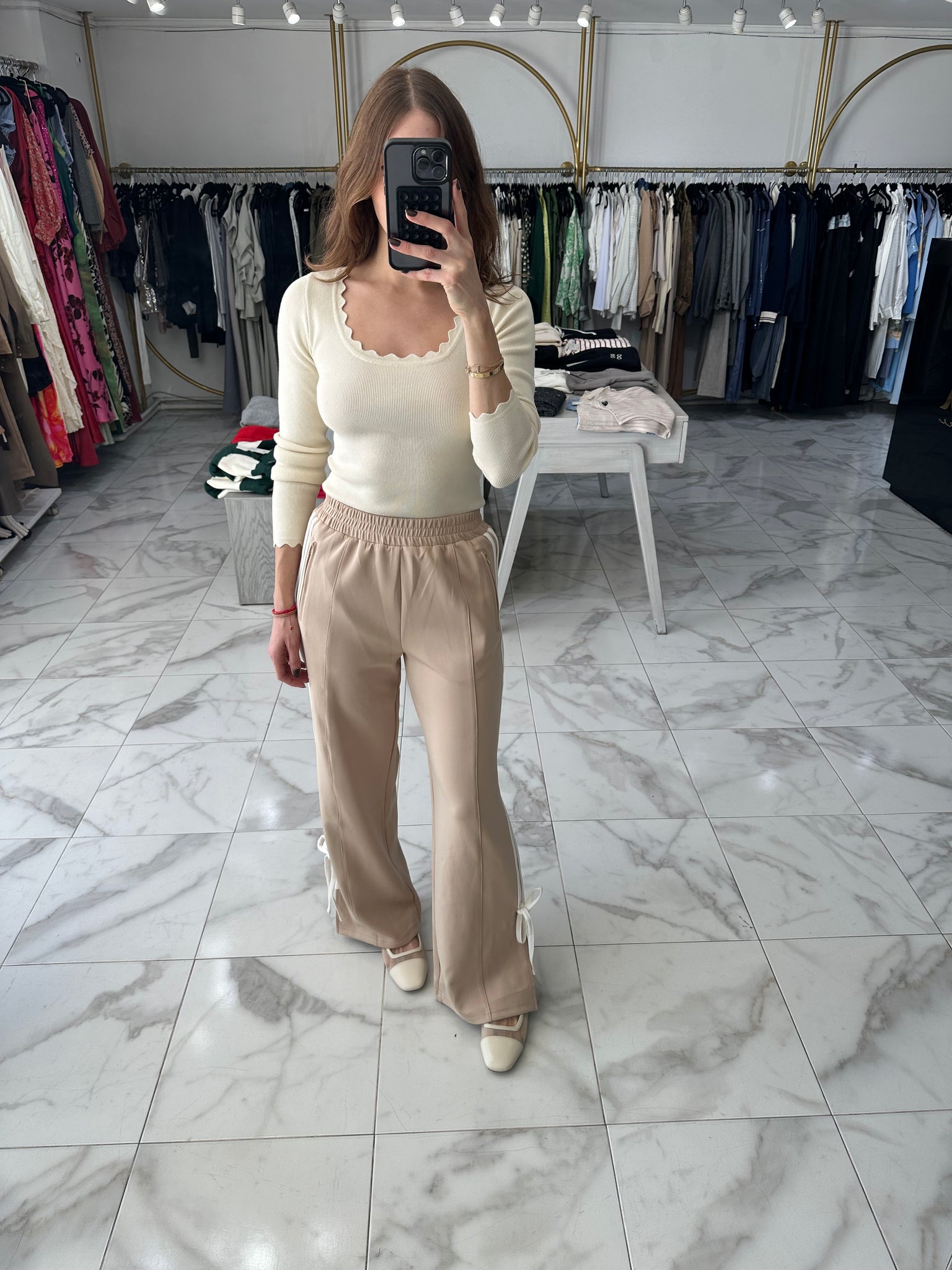 Pantalón beige