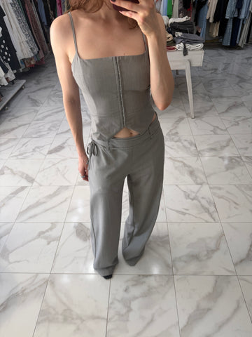 Pantalón gris