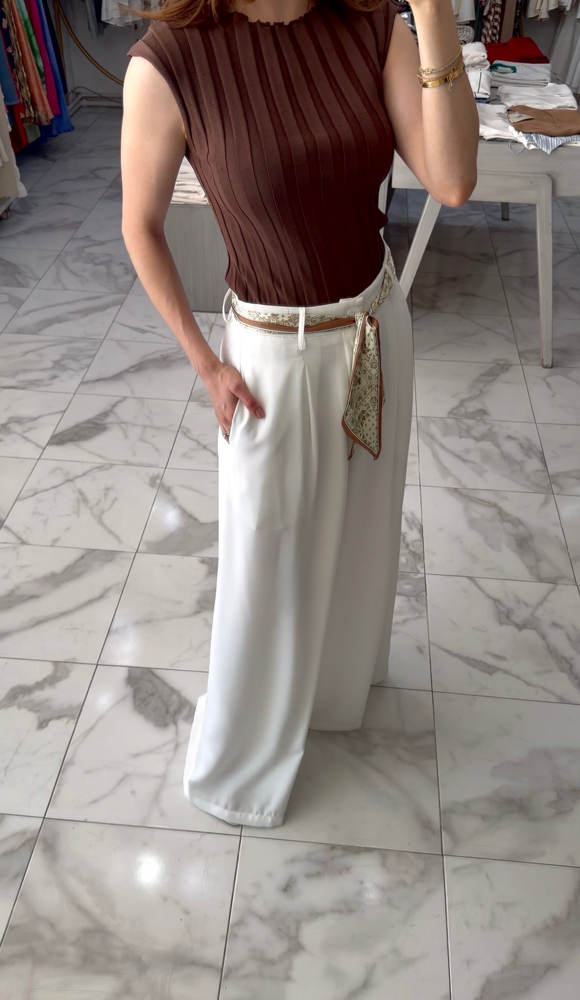 Pantalón con Detalle