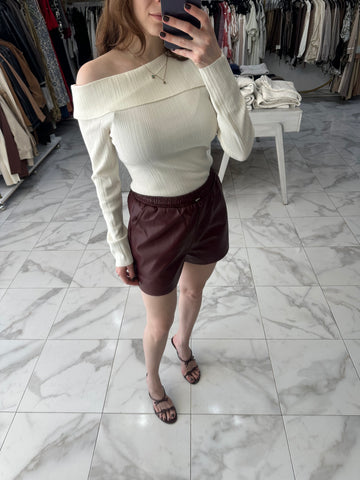 Blusa asimétrica