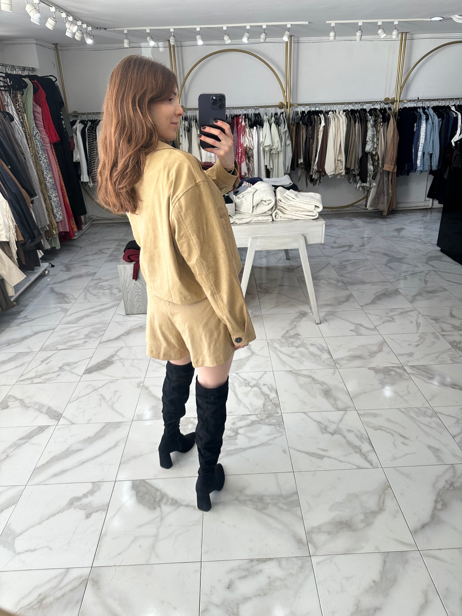 Short suede